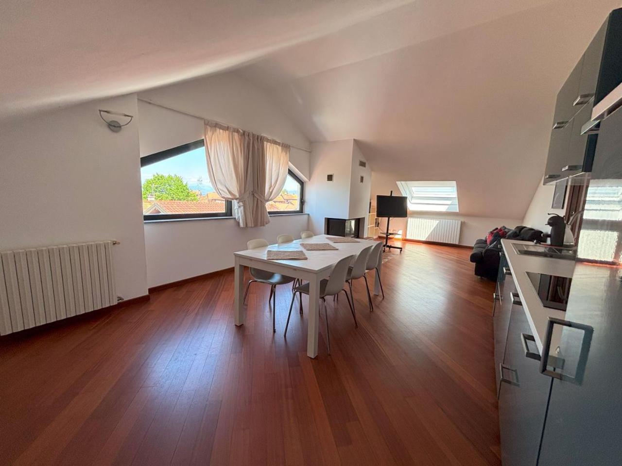 Casa Vacanze Magnolia Borgo Ticino Exterior photo