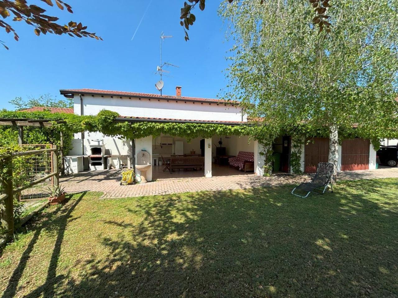 Casa Vacanze Magnolia Borgo Ticino Exterior photo